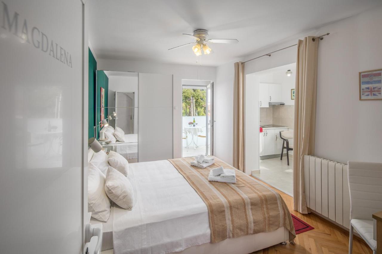 Apartments Villa Katana ポレッチ エクステリア 写真
