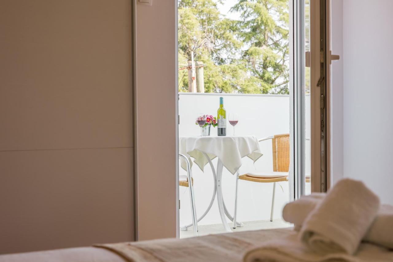 Apartments Villa Katana ポレッチ エクステリア 写真