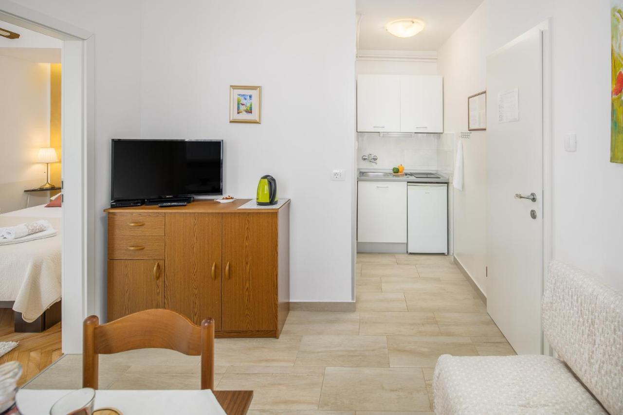 Apartments Villa Katana ポレッチ エクステリア 写真