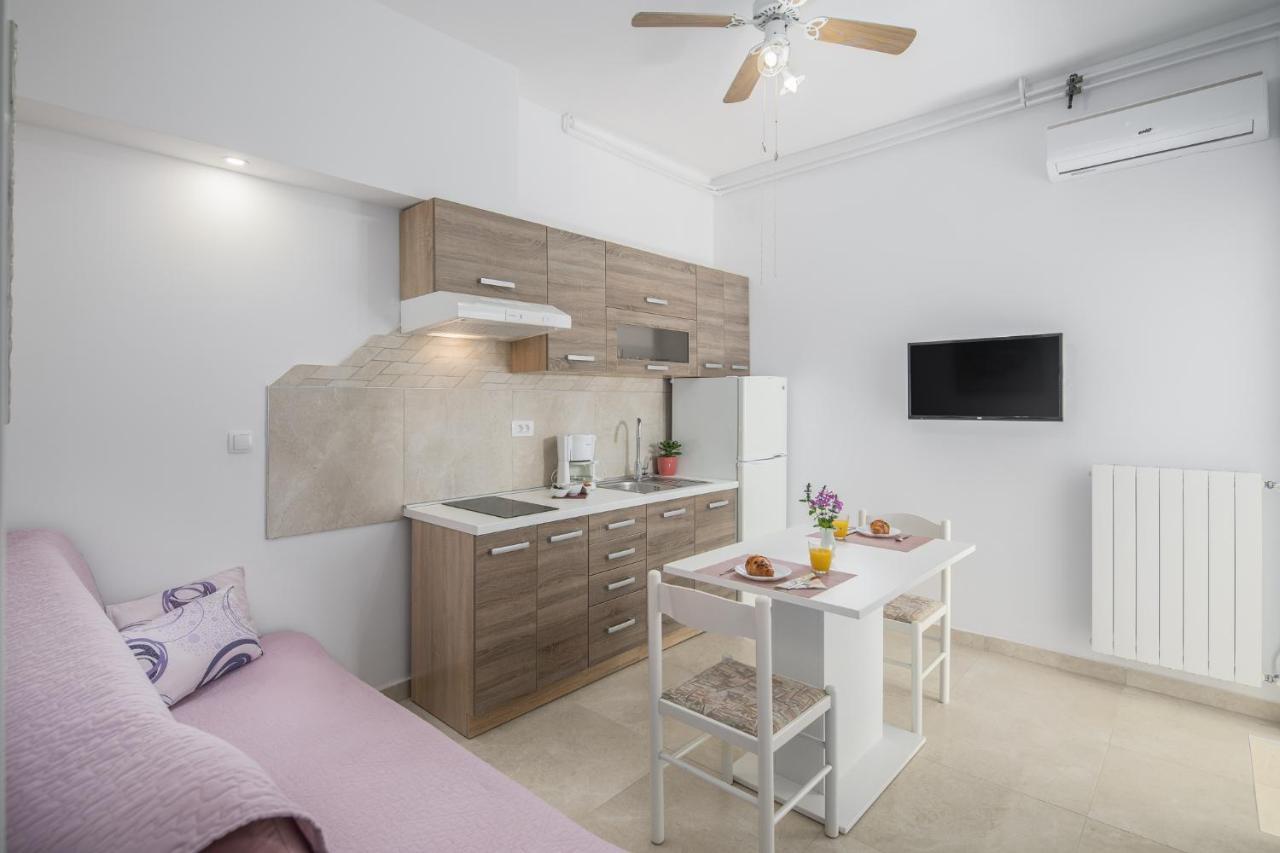 Apartments Villa Katana ポレッチ エクステリア 写真